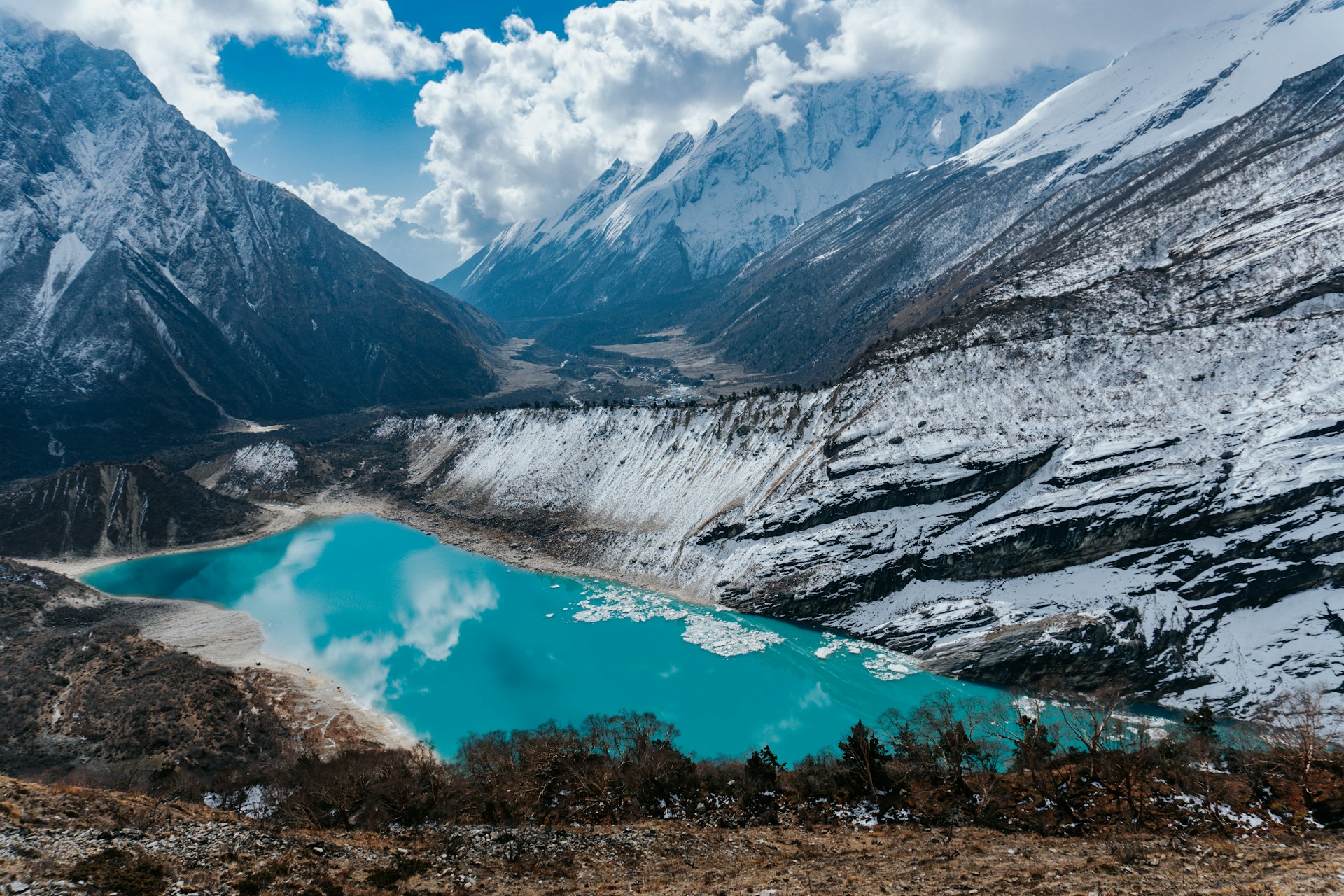 Explore Manaslu Circuit