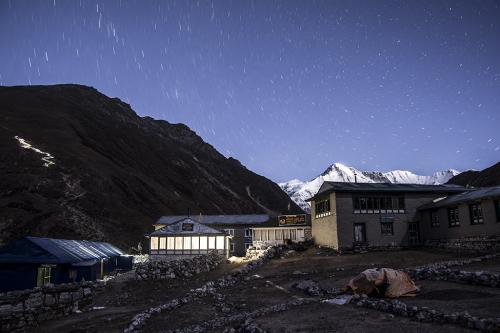 Everest Beauty at Night