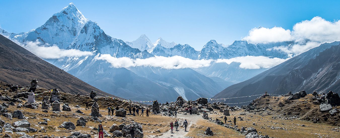 Everest Base Camp Trek – Scenic Himalayan View